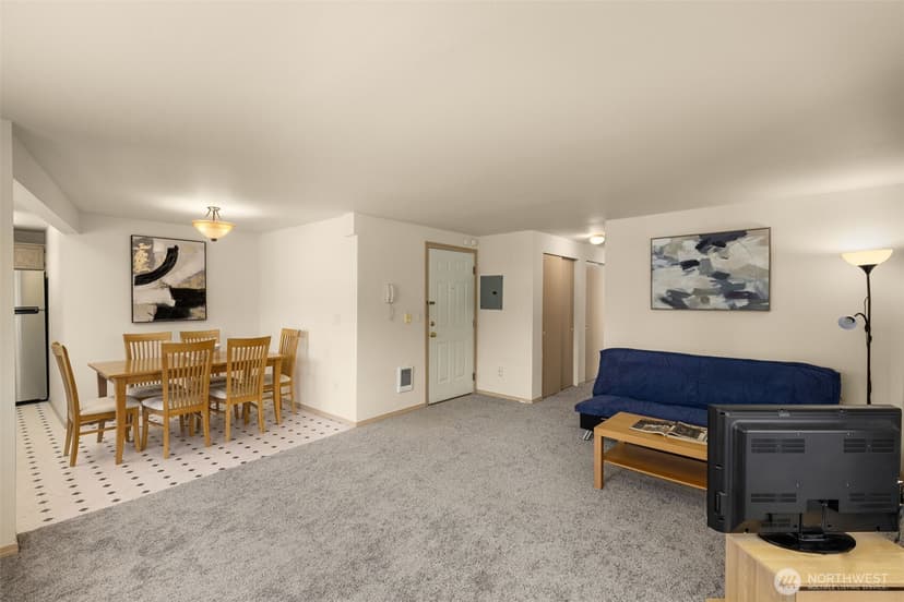 Property photo for 12056 15th Avenue NE #201, Seattle photo 4