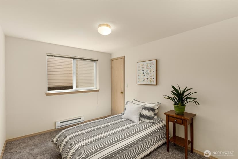 Property photo for 12056 15th Avenue NE #201, Seattle photo 14