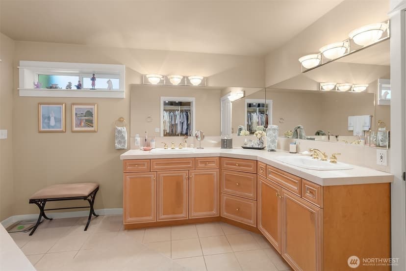 Property photo for 239 4th Avenue S #202, Edmonds photo 25