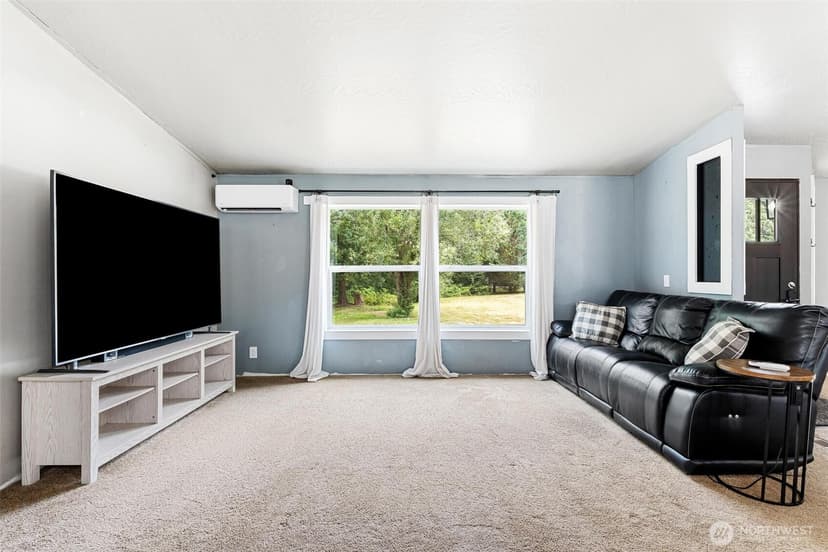 Property photo for 6606 NE 137th Drive, Lake Stevens photo 12