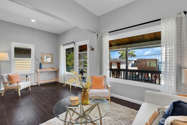 Property photo for 1113 33rd Avenue S, Seattle photo 5