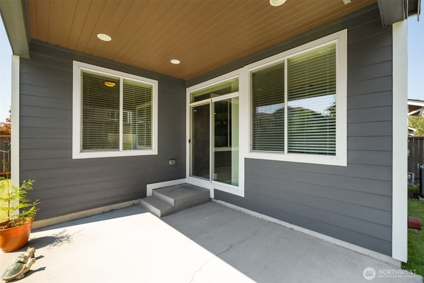 Property photo for 3840 Discovery Avenue SW, Bremerton photo 33