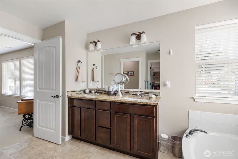 Property photo for 3840 Discovery Avenue SW, Bremerton photo 29