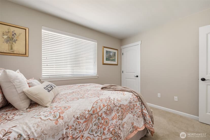 Property photo for 3840 Discovery Avenue SW, Bremerton photo 23