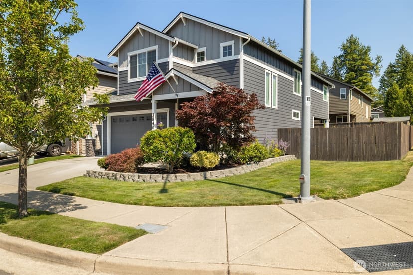 Property photo for 3840 Discovery Avenue SW, Bremerton photo 2