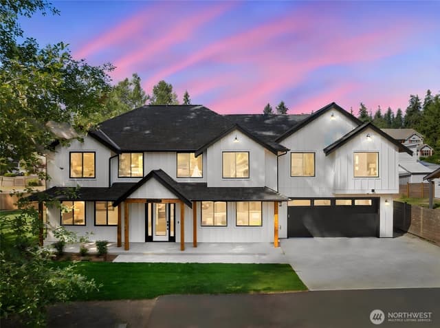 Property photo for 20101 75th Avenue NE, Kenmore