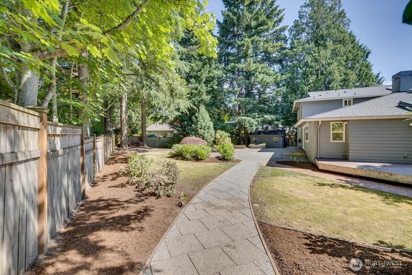 Property photo for 8510 SE 72nd Street, Mercer Island photo 32