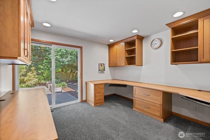 Property photo for 8510 SE 72nd Street, Mercer Island photo 15