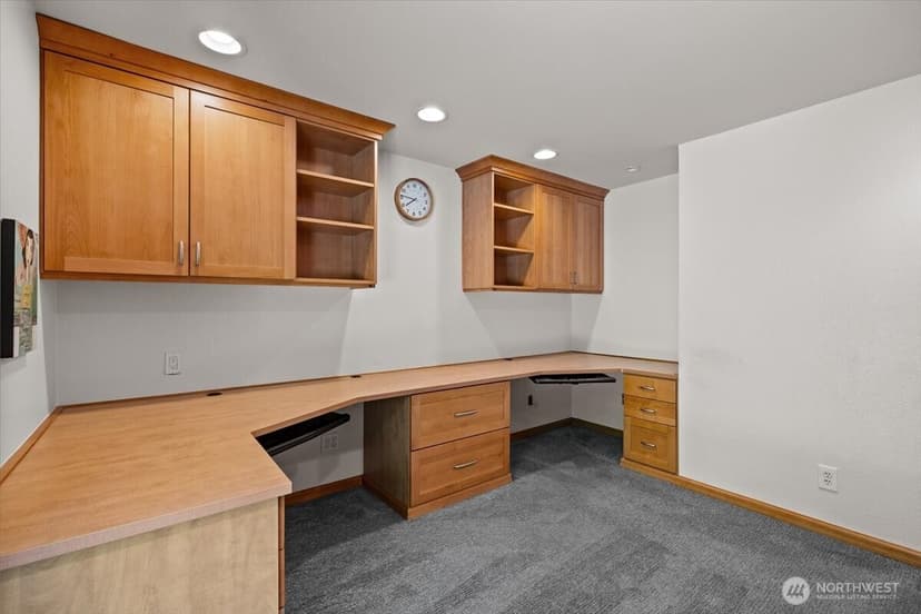 Property photo for 8510 SE 72nd Street, Mercer Island photo 16
