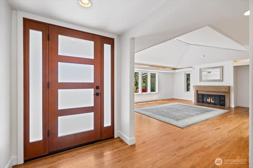 Property photo for 8510 SE 72nd Street, Mercer Island photo 7