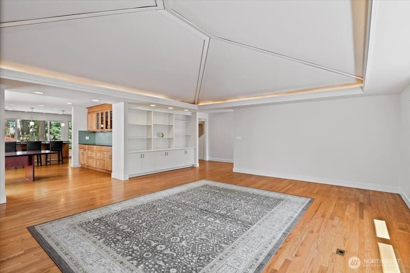 Property photo for 8510 SE 72nd Street, Mercer Island photo 8