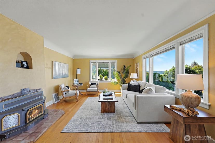 Property photo for 6615 Arthur Street NE, Tacoma photo 5