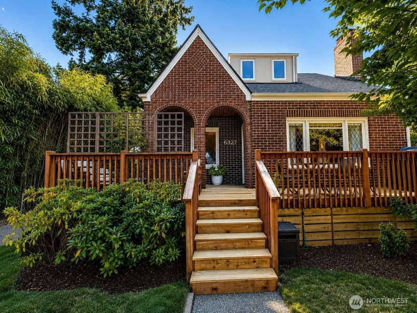 Property photo for 6327 34th Avenue SW, Seattle photo 2