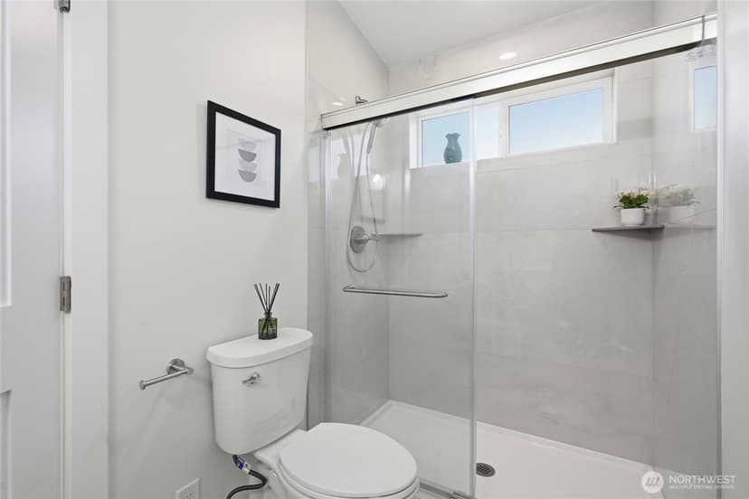 Property photo for 654 NW 53 Street, Seattle photo 28