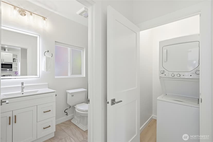 Property photo for 654 NW 53 Street, Seattle photo 9