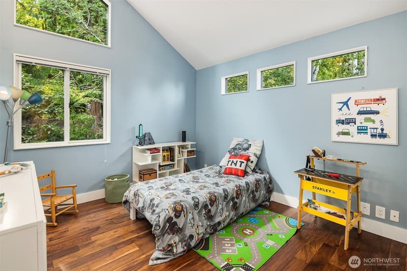Property photo for 9360 Mercerwood Drive, Mercer Island photo 17