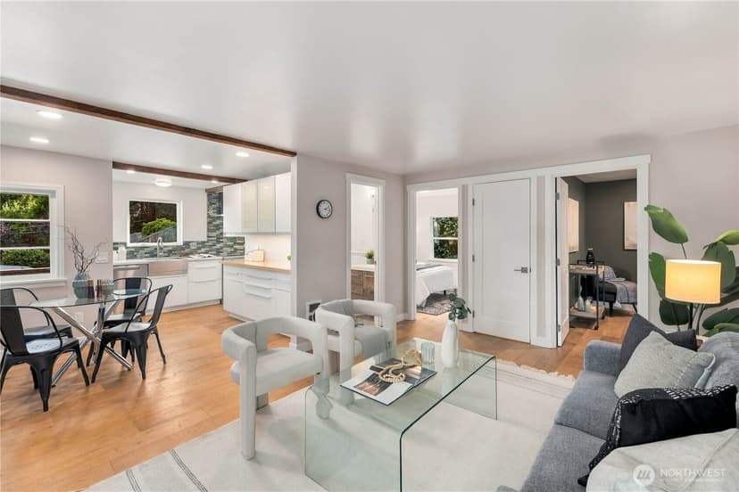 Property photo for 6215 38th Avenue NE, Seattle photo 14