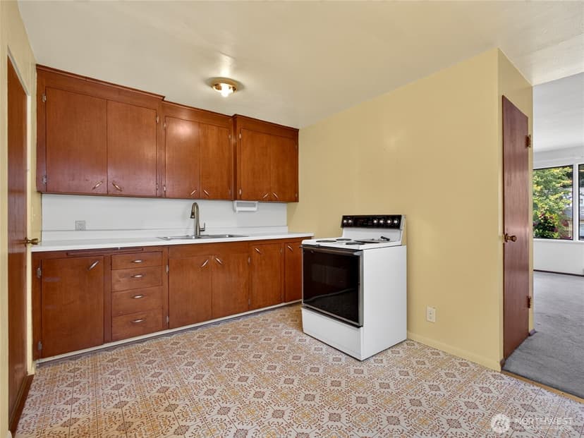 Property photo for 3011 E Pine Street, Seattle photo 7