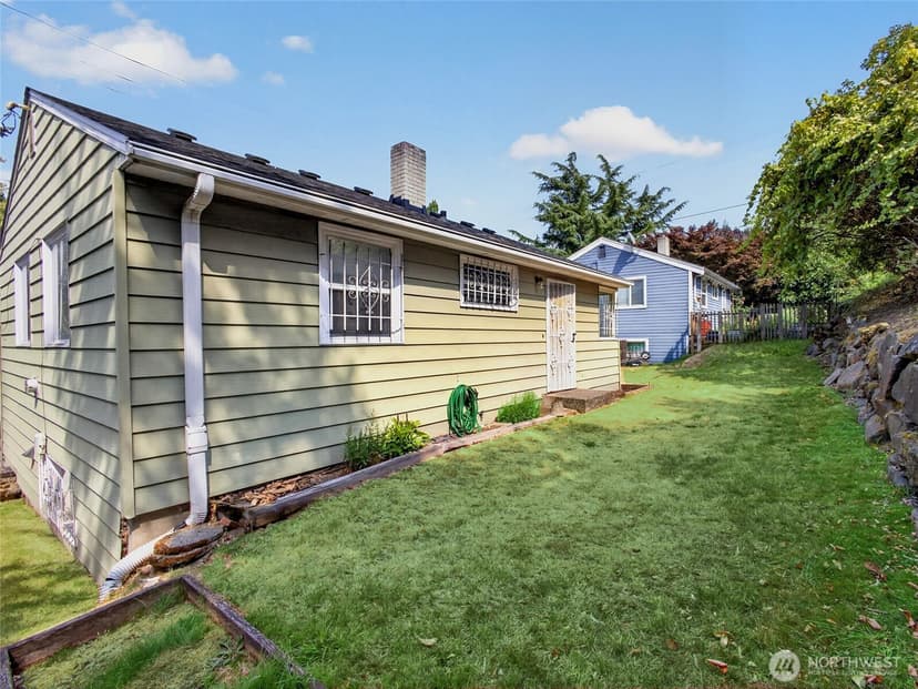 Property photo for 3011 E Pine Street, Seattle photo 18