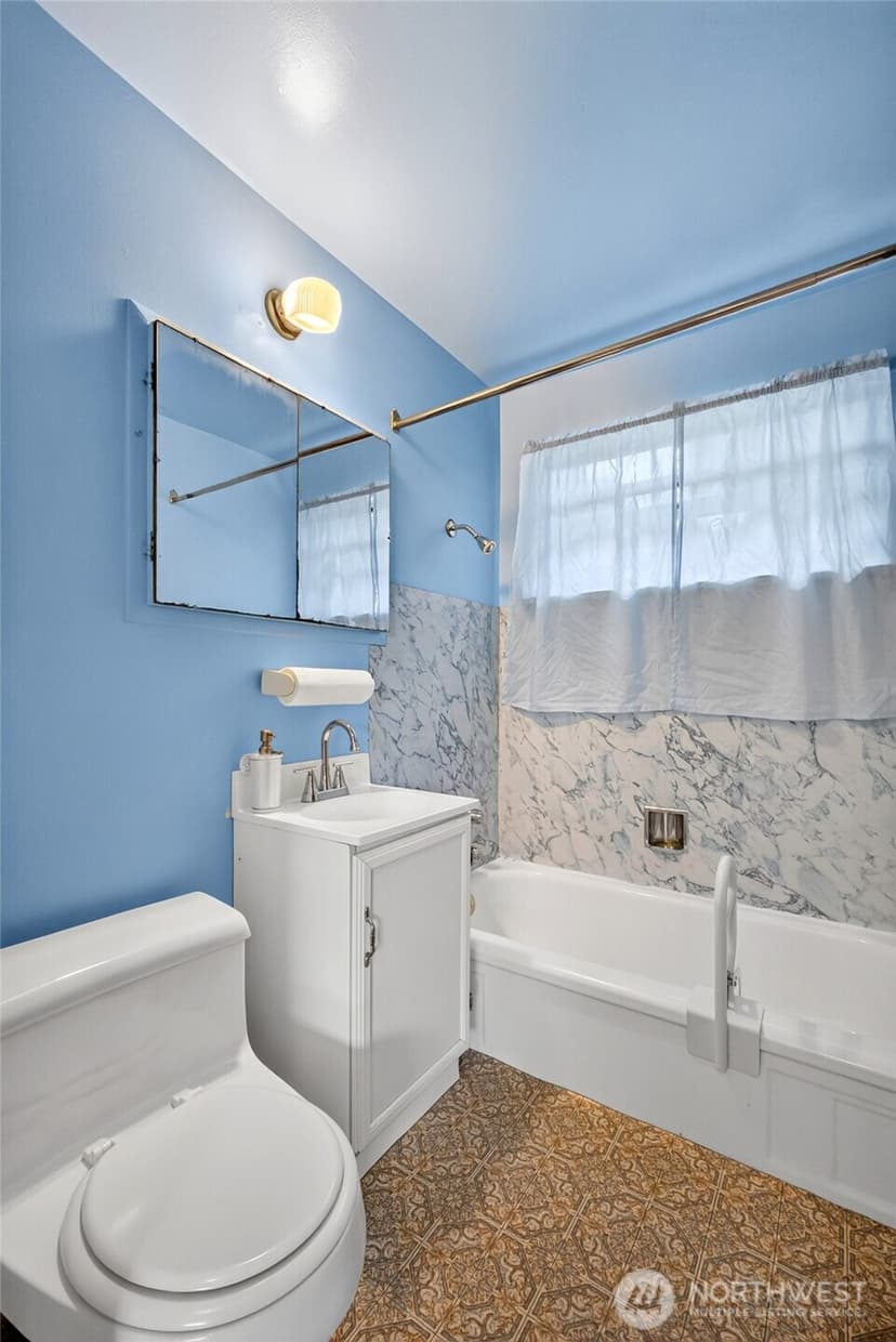 Property photo for 3011 E Pine Street, Seattle photo 9