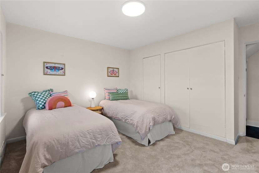 Property photo for 920 S Ventura Drive, Tacoma photo 22