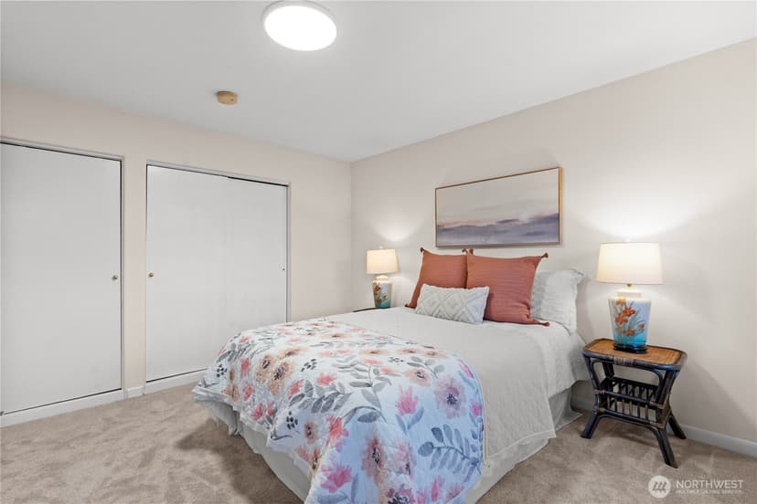 Property photo for 920 S Ventura Drive, Tacoma photo 20