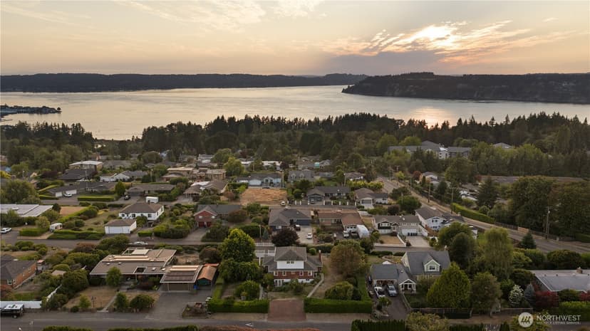 Property photo for 920 S Ventura Drive, Tacoma photo 40