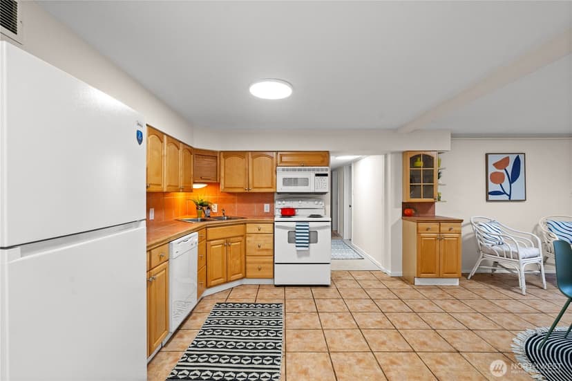Property photo for 920 S Ventura Drive, Tacoma photo 27