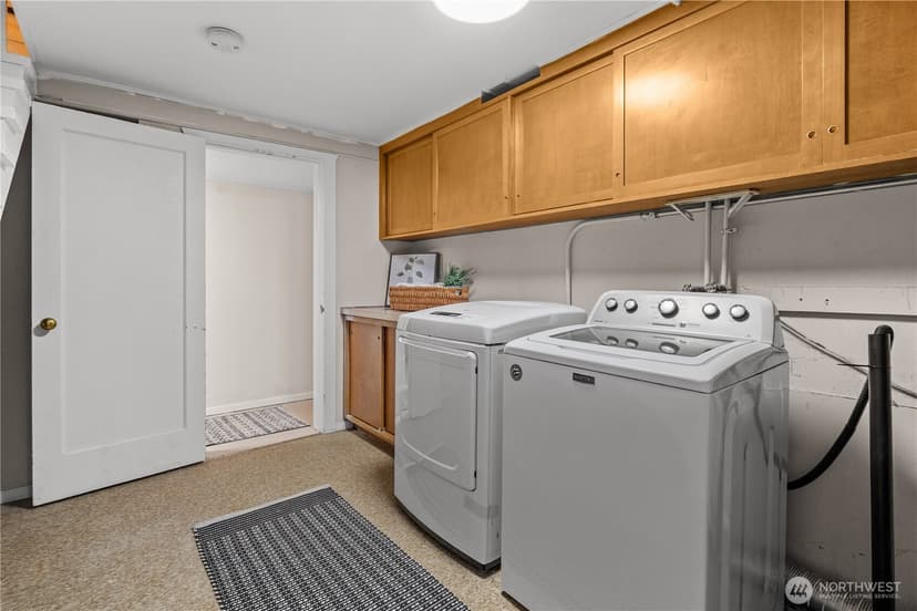 Property photo for 920 S Ventura Drive, Tacoma photo 23