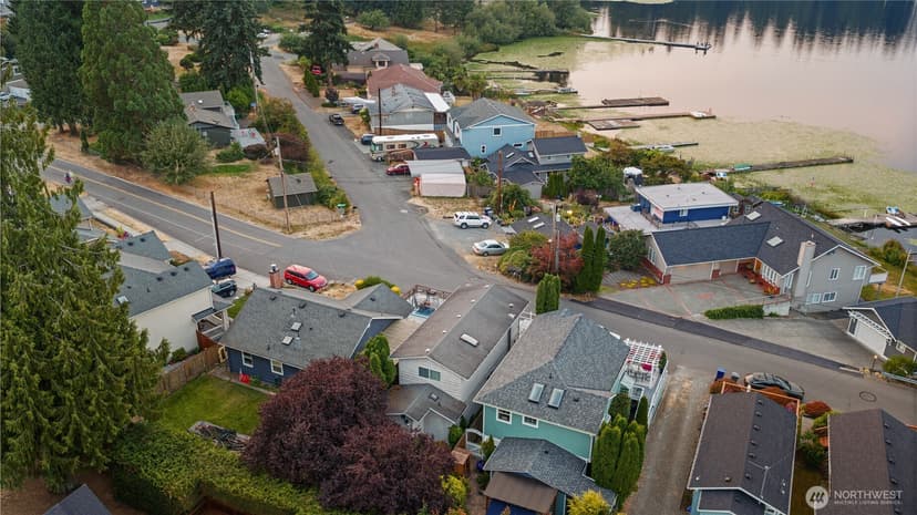 Property photo for 1406 119th Place SE, Everett photo 2