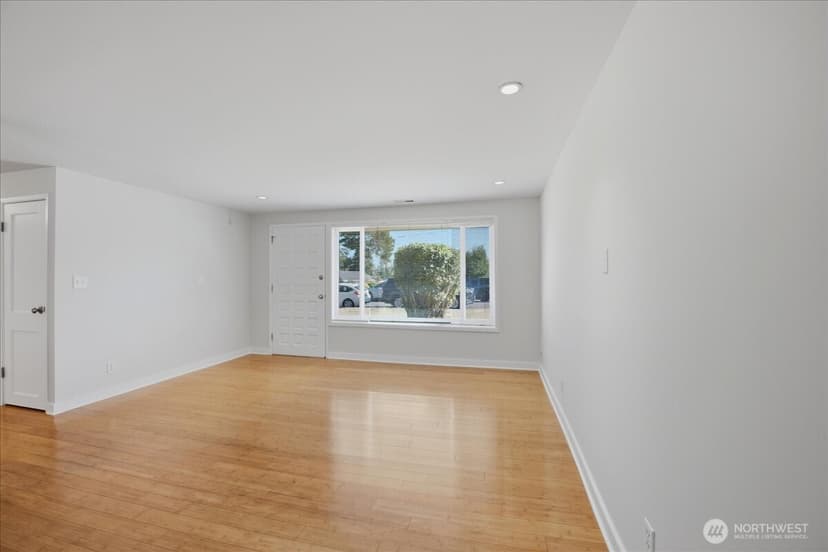 Property photo for 5603 240th Street SW, Mountlake Terrace photo 3