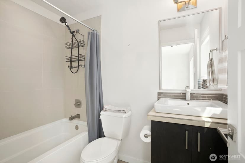 Property photo for 6542 32nd Avenue NE #A, Seattle photo 21