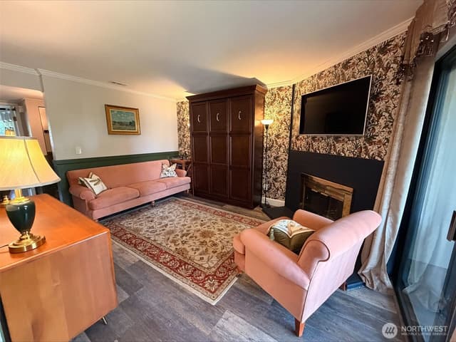 Property photo for 6722 112th Avenue NE #8B, Kirkland photo 2