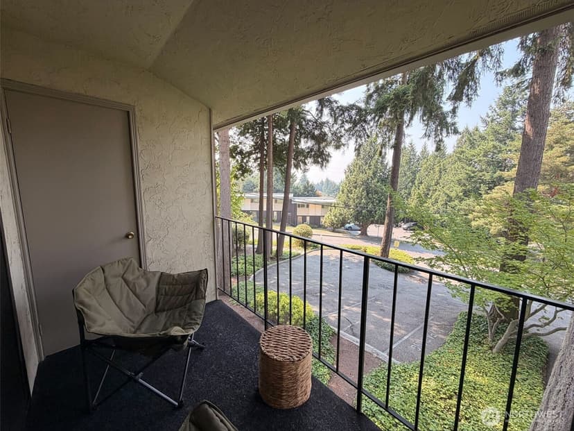 Property photo for 6722 112th Avenue NE #8B, Kirkland photo 10