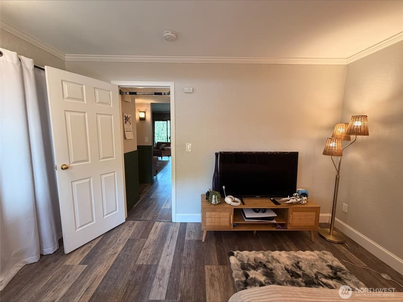 Property photo for 6722 112th Avenue NE #8B, Kirkland photo 6