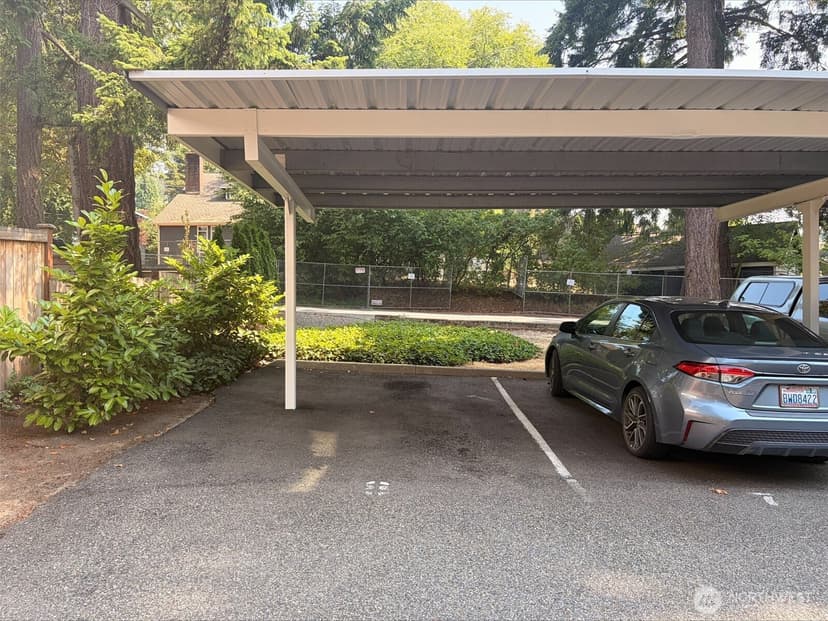 Property photo for 6722 112th Avenue NE #8B, Kirkland photo 30