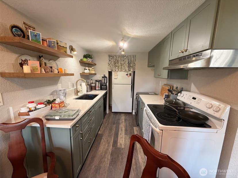 Property photo for 6722 112th Avenue NE #8B, Kirkland photo 8