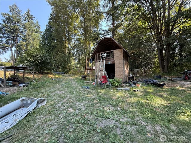 Property photo for 908 140th Street NE, Marysville photo 5