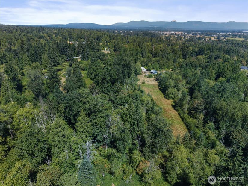 Property photo for 908 140th Street NE, Marysville photo 17