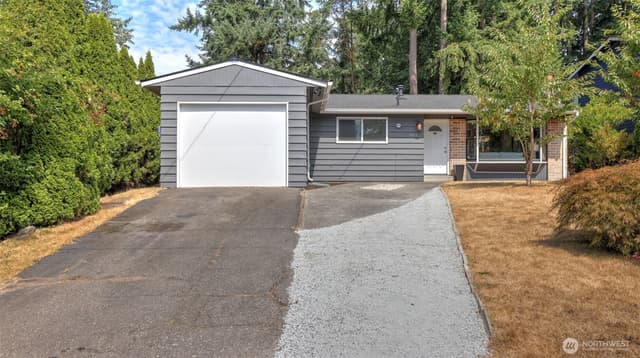 Property photo for 1411 211th Place SW, Lynnwood photo 3