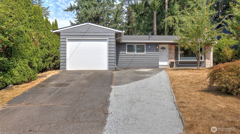 Property photo for 1411 211th Place SW, Lynnwood photo 3