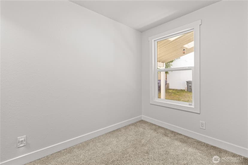 Property photo for 8823 S Yakima Avenue, Tacoma photo 17