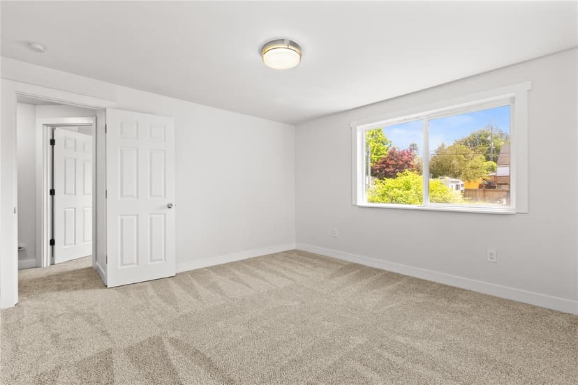 Property photo for 8823 S Yakima Avenue, Tacoma photo 32