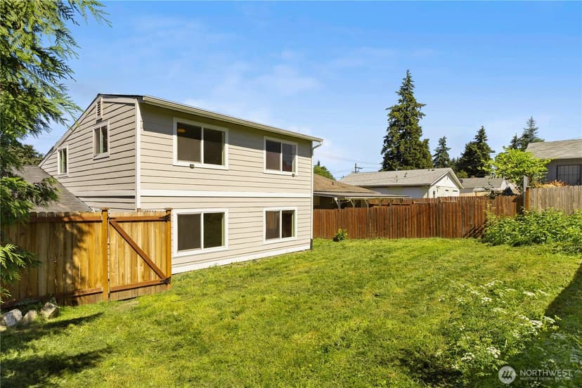 Property photo for 8823 S Yakima Avenue, Tacoma photo 34