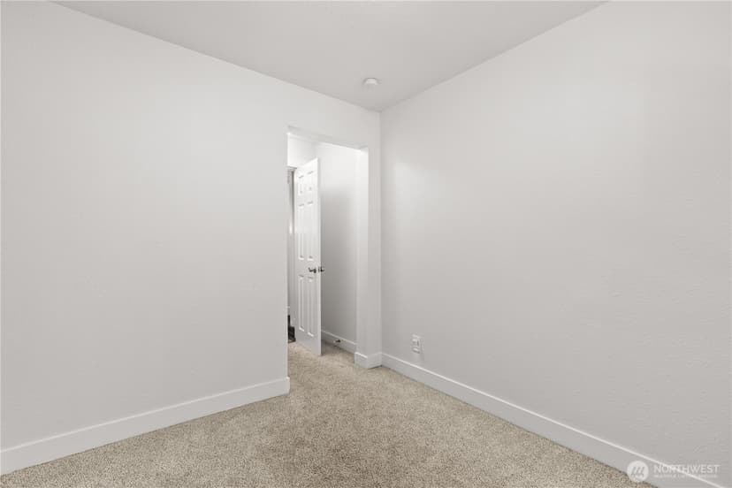Property photo for 8823 S Yakima Avenue, Tacoma photo 16