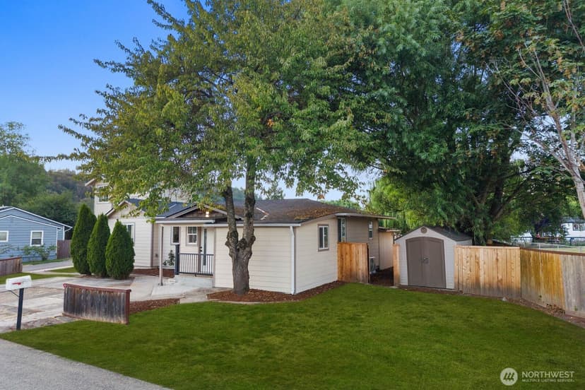Property photo for 221 2nd Avenue N, Algona photo 36