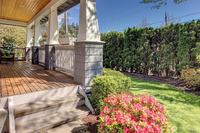 Property photo for 412 15th Avenue, Kirkland photo 2