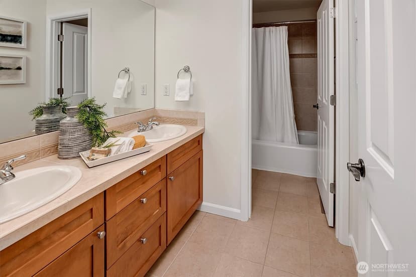 Property photo for 412 15th Avenue, Kirkland photo 31
