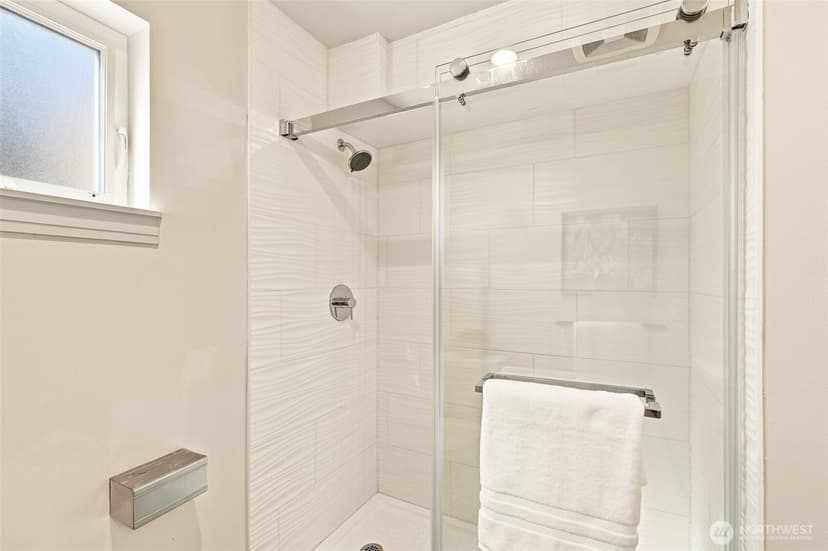 Property photo for 6945 Ellis Avenue S, Seattle photo 25