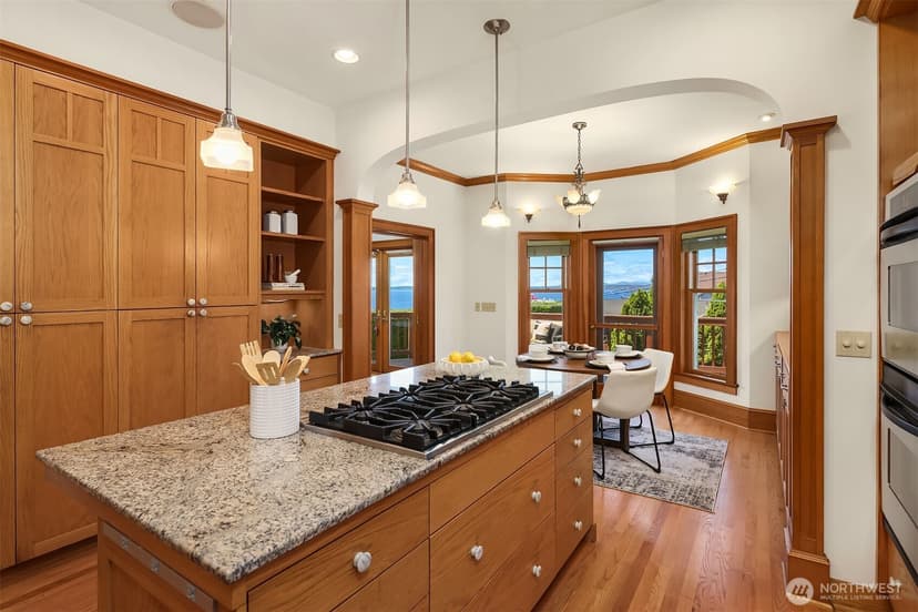 Property photo for 1411 10th Avenue W, Seattle photo 21